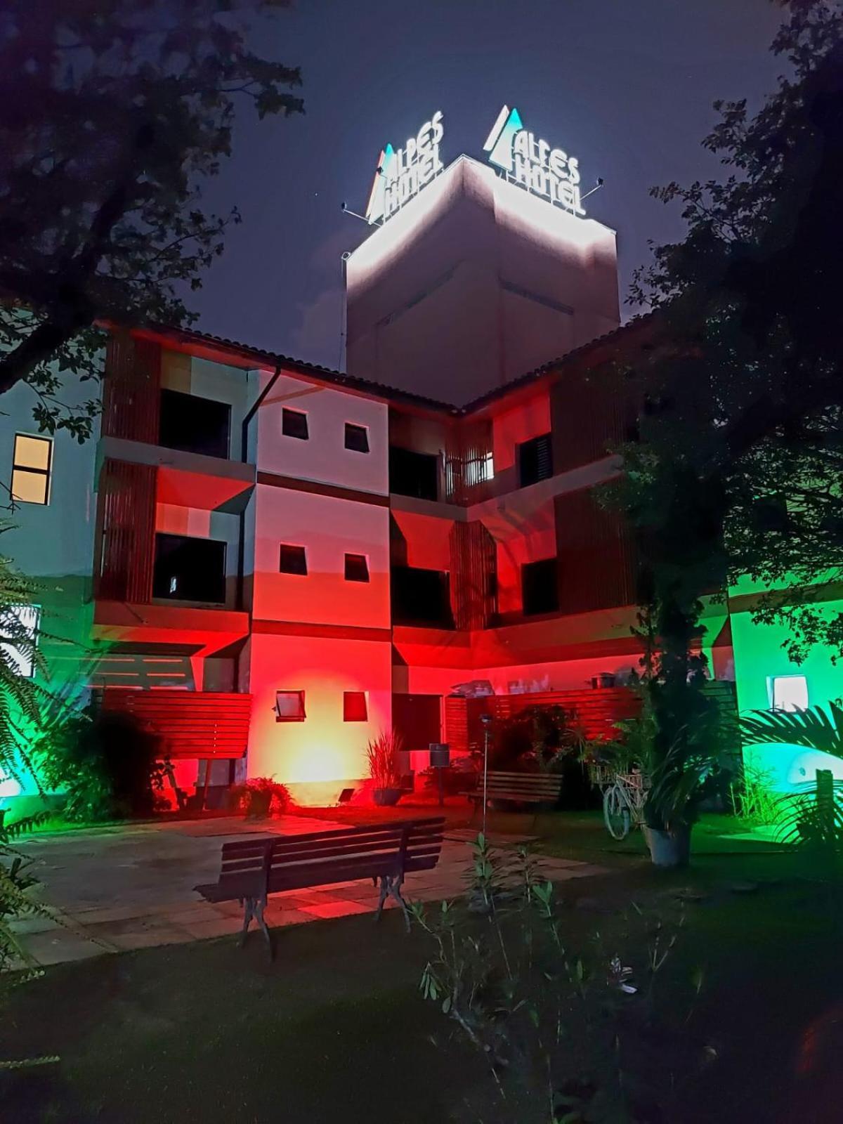 Alpes Hotel Венда-Нова-ду-Іміґранті Екстер'єр фото